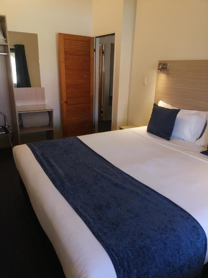 Captains Quarters Motor Inn Кембридж Экстерьер фото