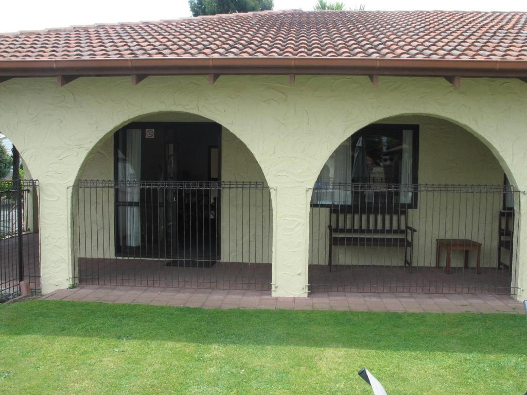 Captains Quarters Motor Inn Кембридж Номер фото